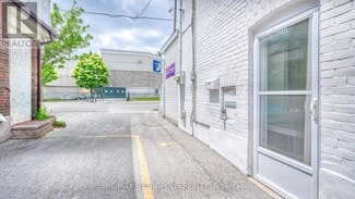 Building Photo - 27 Warren Ave