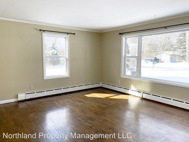 Building Photo - 2 br, 1 bath House - 939 Avenue E