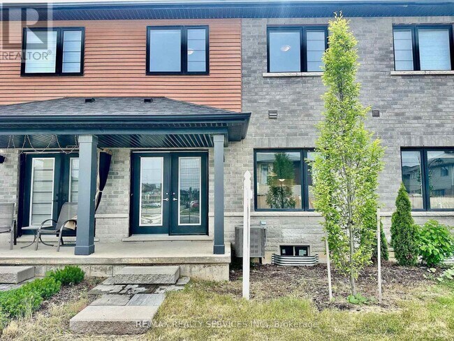 Building Photo - 461 Blackburn Dr