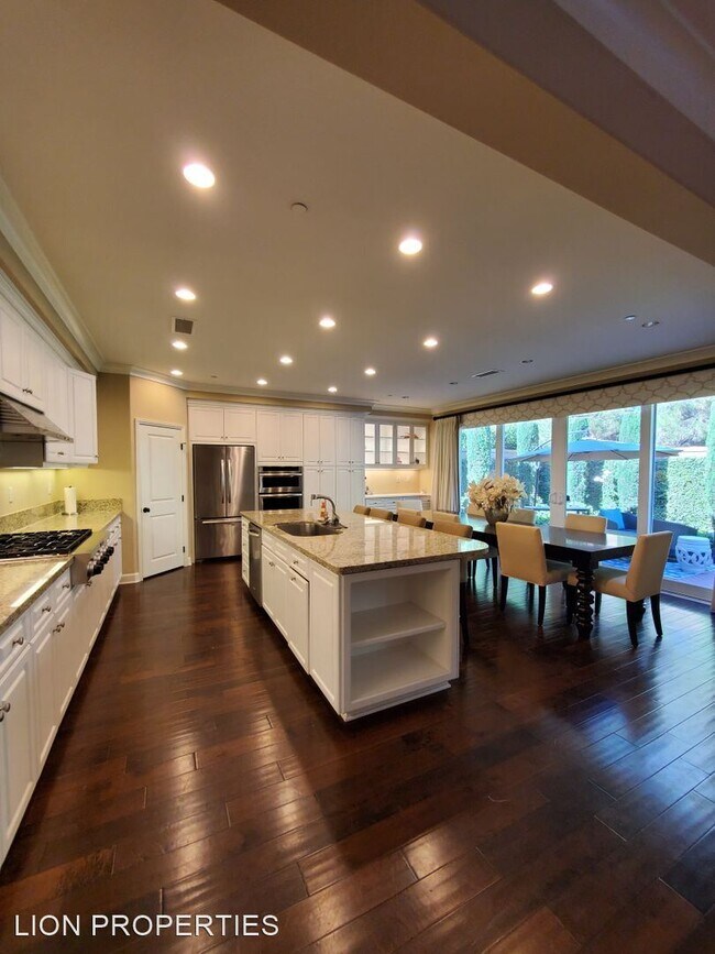 Building Photo - 4 br, 3 bath House - 54 TESORO
