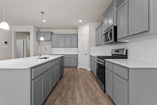 Building Photo - 825 Blackhorse Trl