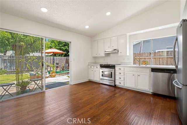 Building Photo - 9391 Westcliff Dr