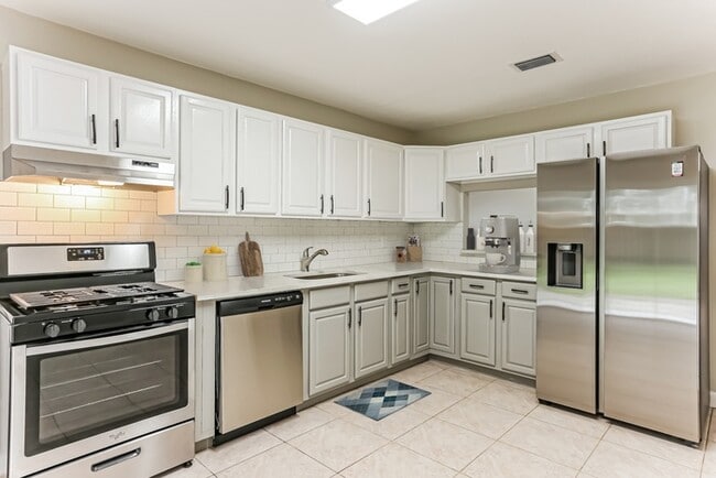 Photo - 7398 Willow Springs Cir E House