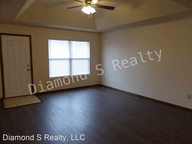 Building Photo - 2 br, 2 bath House - 715 McLean Court