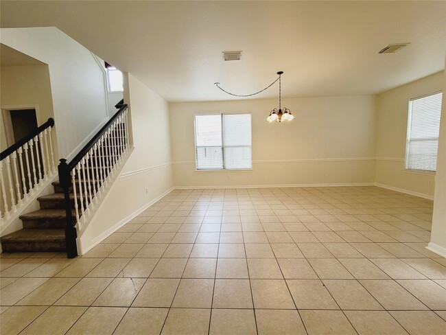 Building Photo - 7603 Sapulpa Ln