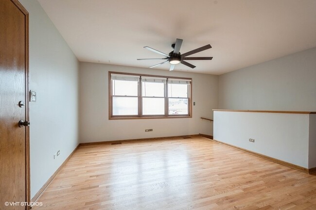 Foto del edificio - 7411 N Claremont Ave