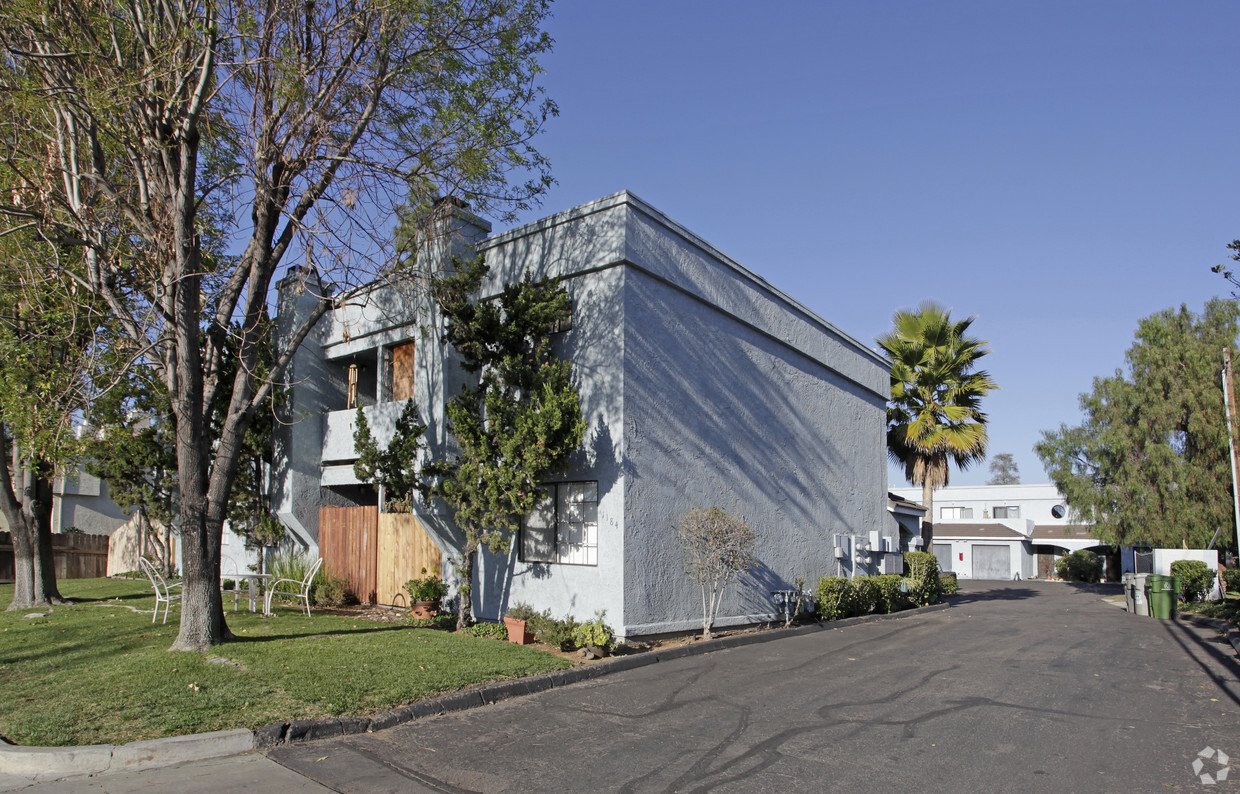 Foto principal - 1184 N Escondido Blvd