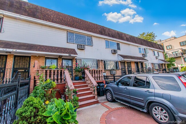 Building Photo - 162 Ellery St