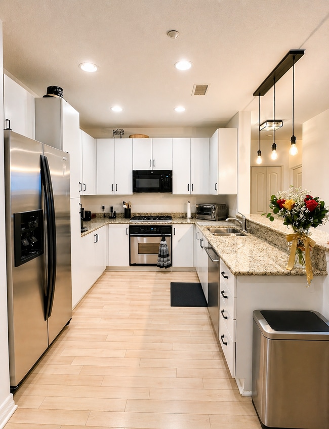 Kitchen - 1225 Island Ave