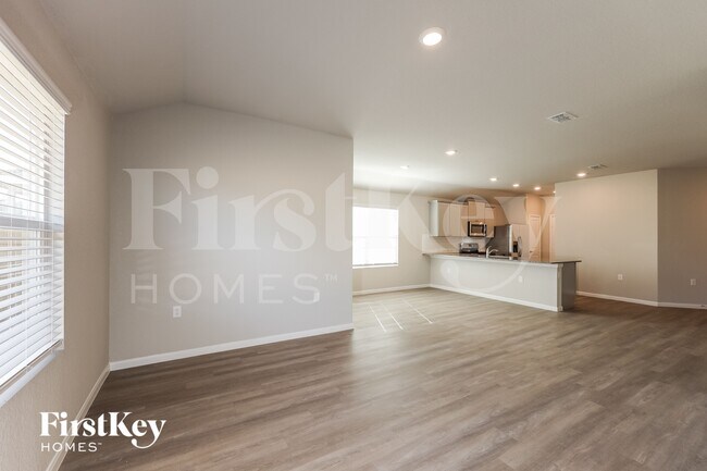 Foto del edificio - 4435 Meadowland Pl