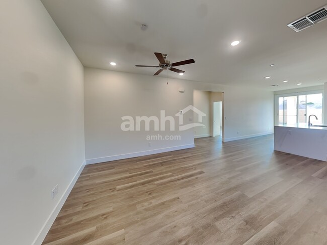 Foto del edificio - 842 English Primrose St