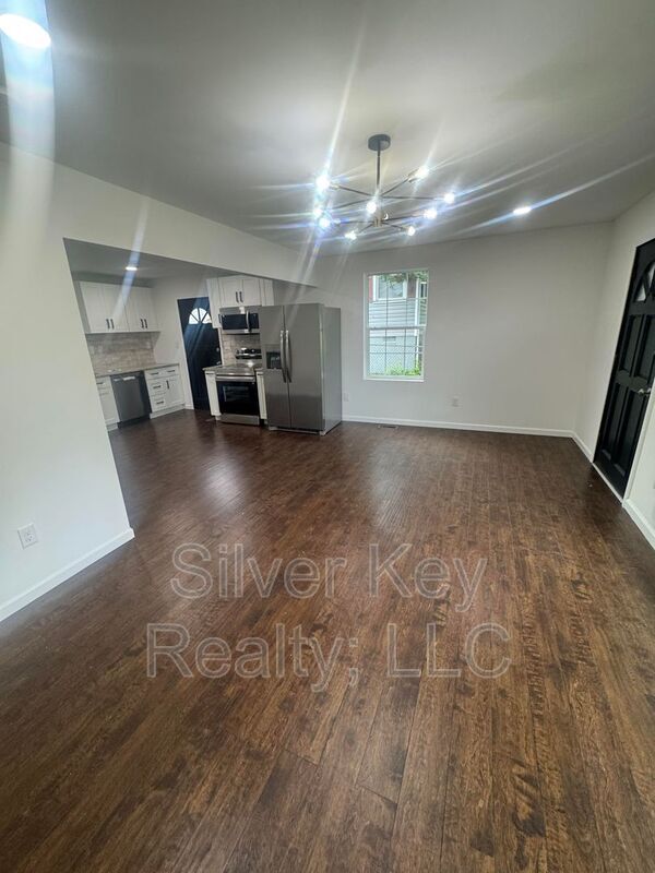 Photo - 3351 Coffman Dr House