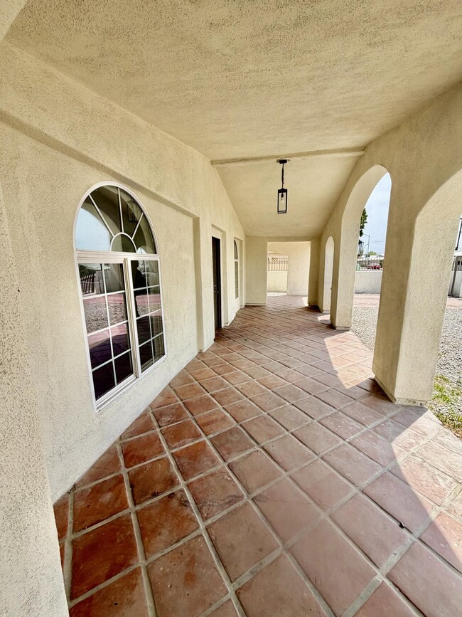 Foto del edificio - 85041 Cairo St