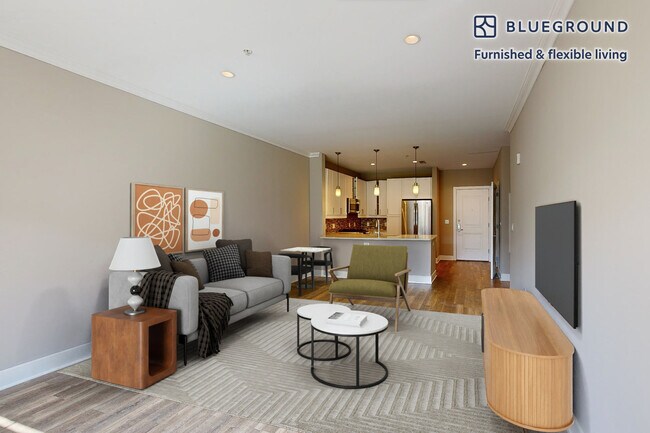 Foto del edificio - 240 E Shore Rd