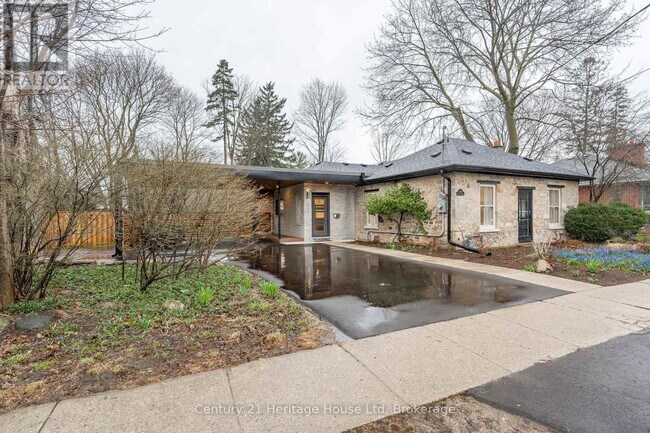 Photo du bâtiment - 226 Exhibition St