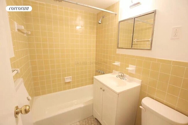 Foto del edificio - 864 West End Ave