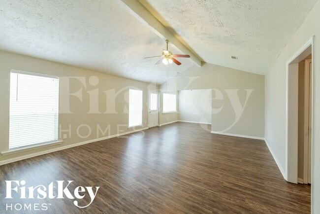 Building Photo - 13275 Lake Breeze Ln