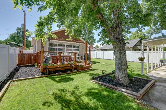 Building Photo - 4647 Beach Ct