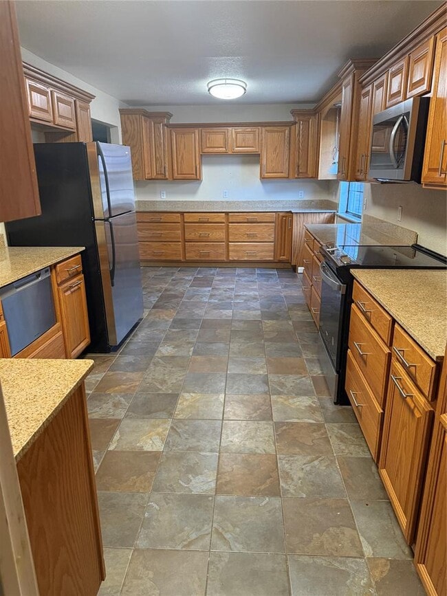 Building Photo - 6813 Lancer Ln