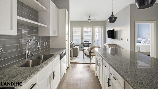 Building Photo - 15401 Chenal Pkwy