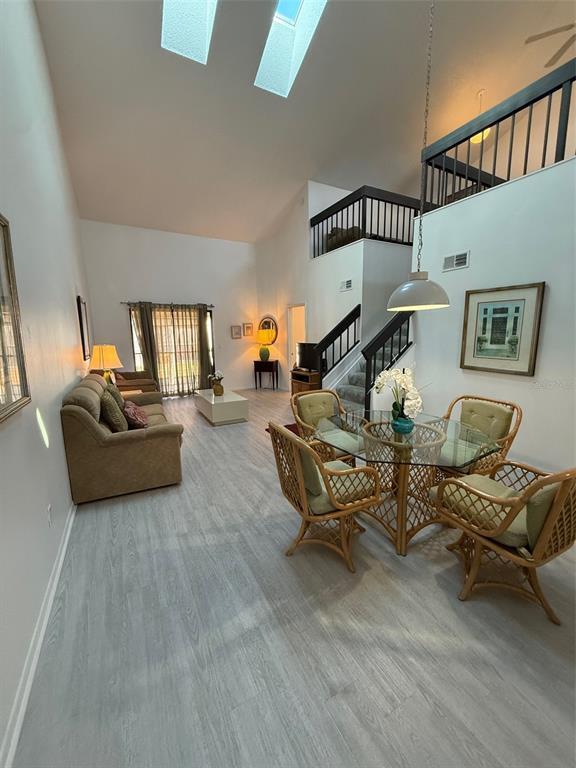 Foto del edificio - 6206 Raintree Dr