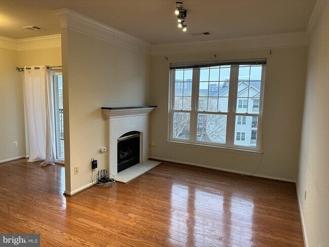 Foto del edificio - 1550 Spring Gate Dr.