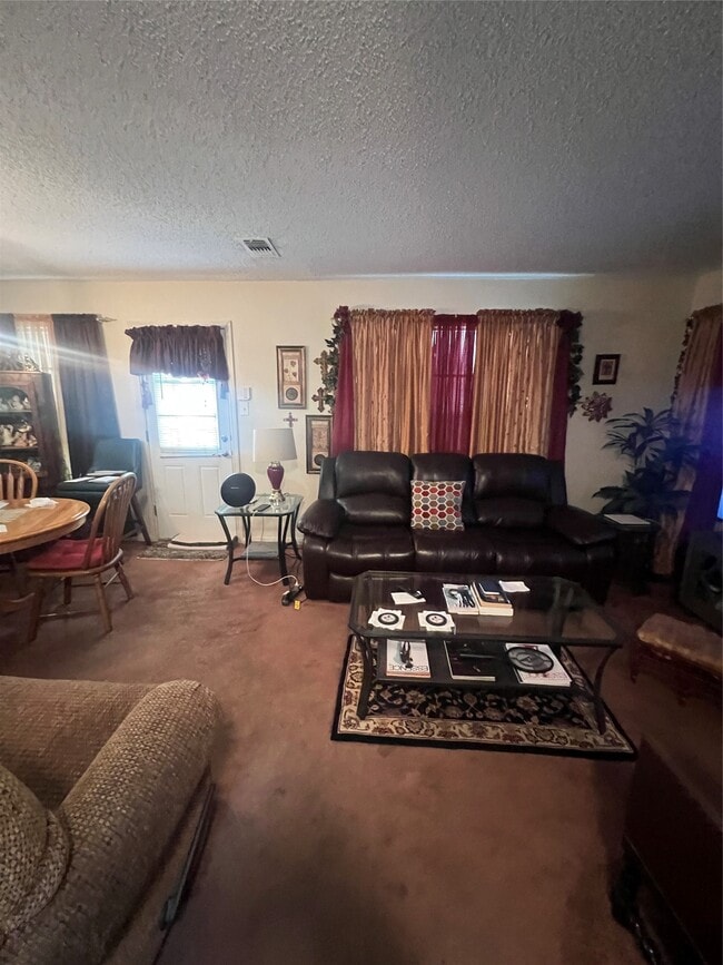 Building Photo - 4710 Salina St