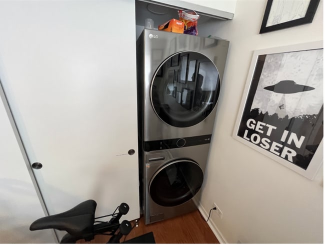 Foto del edificio - 3255 N Bay Ct