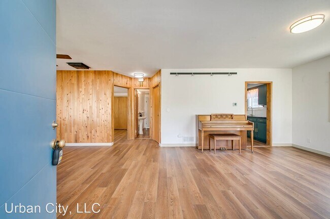 Building Photo - 4 br, 2 bath House - 5107 Ponder St