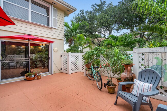 Foto del edificio - 8146 Bridgewater Ct