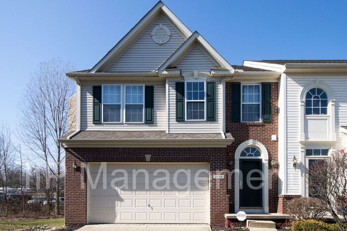 Primary Photo - Beautiful Townhome in the Heart of Willoug...