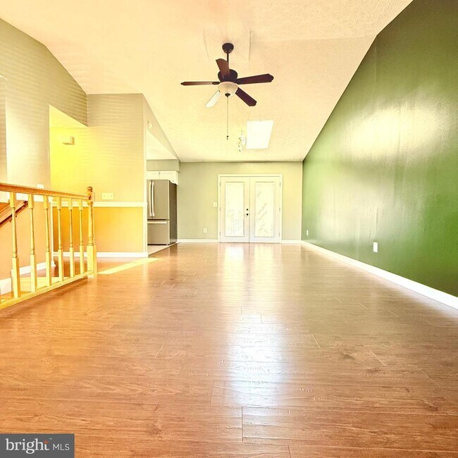 Building Photo - 10954 Blake Ln