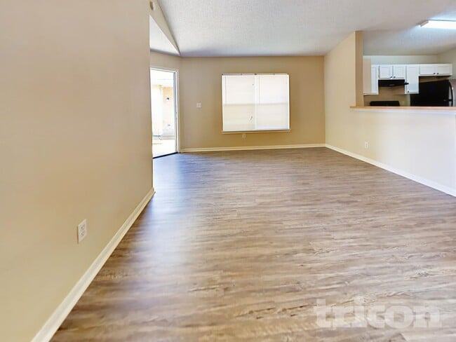 Building Photo - 3151 Kelling St