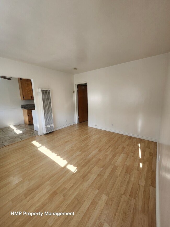 Foto del edificio - Beautilful 1-bedroom Upstairs Apartment in Pomona