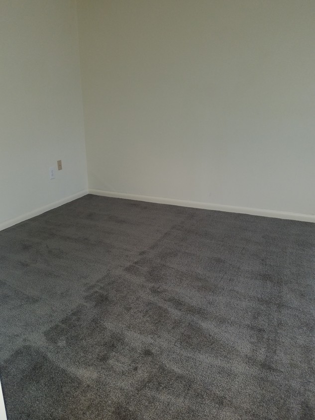Foto principal - 6112 Fairdel Ave