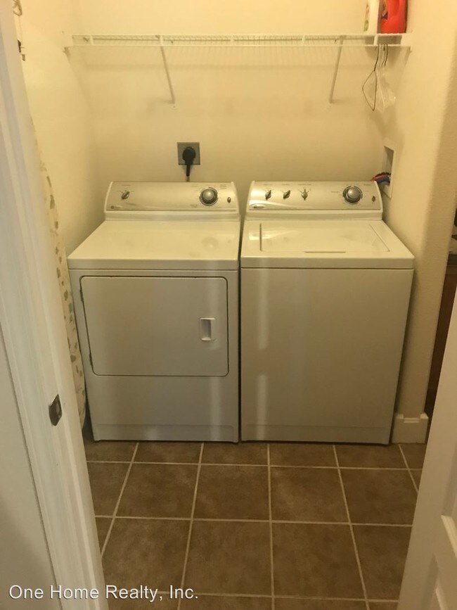 Foto del edificio - 11819 Ridgeway Dr