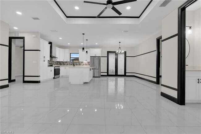 Foto del edificio - 727 Aletha Ave S