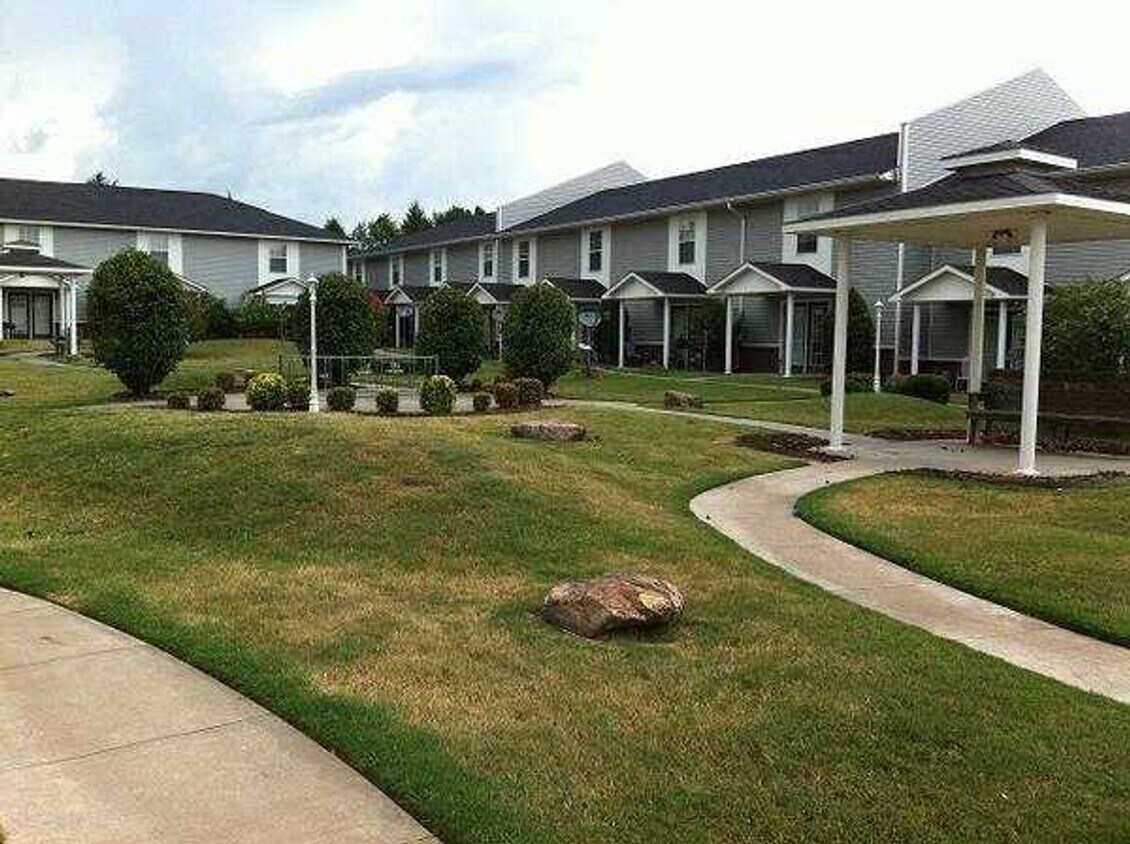 Foto principal - 51 Cedar Creek Ct