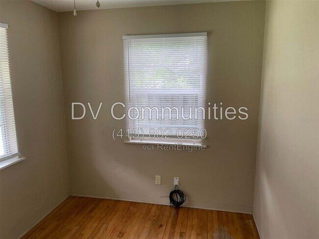 Foto del edificio - 5013 20th St N
