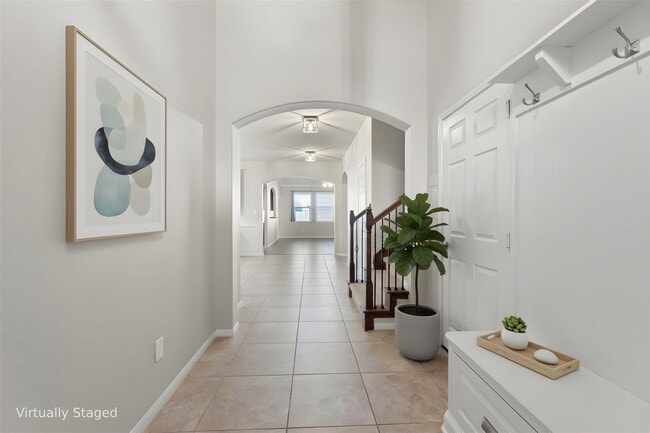 Foto del edificio - 5531 Drumlin Field Way