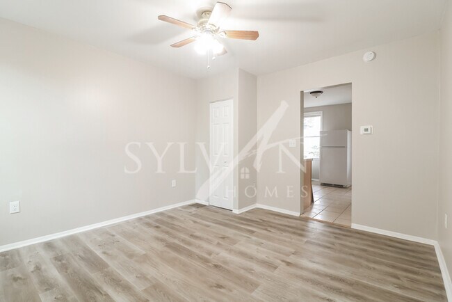 Foto del edificio - 2BR 1.5BA Home For You