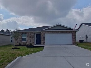 Building Photo - 15676 Del Norte Dr