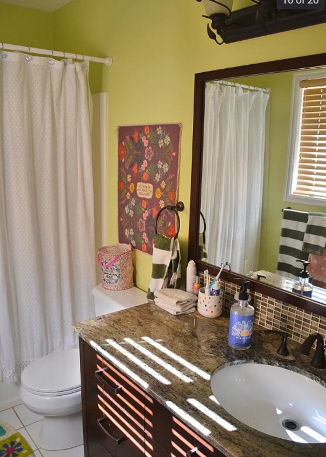 Foto del edificio - BEAUTIFUL 5 BED 4.5 BATH HOME IN POCATELLO!