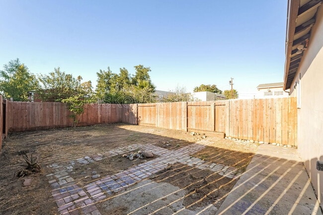 Foto del edificio - 365 W 12th St