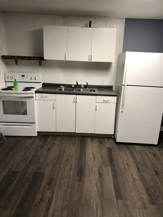 Foto principal - 301 S Newton St
