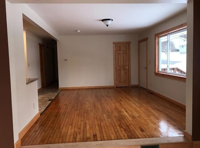Building Photo - 26 Lague Ln