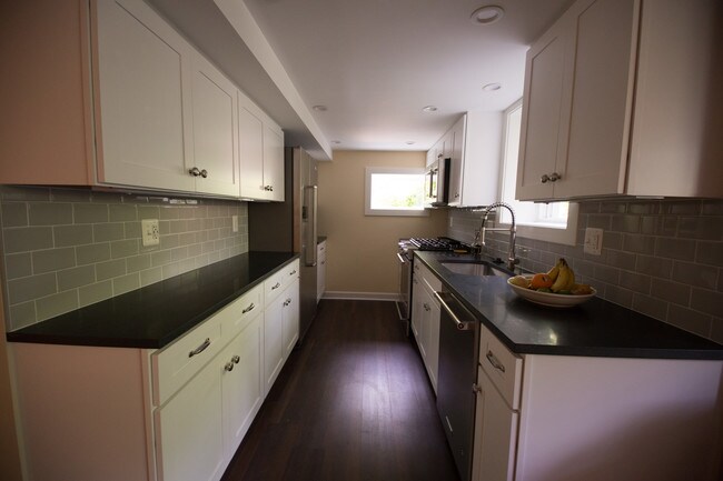 New kitchen counters and granite counters - 1864 Park Rd NW
