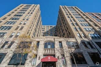 Building Photo - 728 W Jackson Blvd