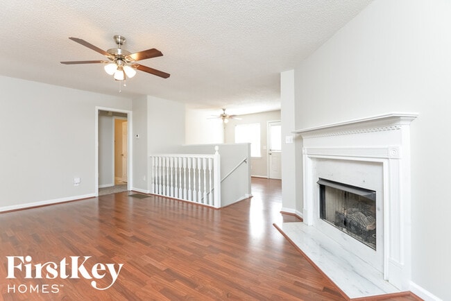 Building Photo - 1755 Annendale Dr