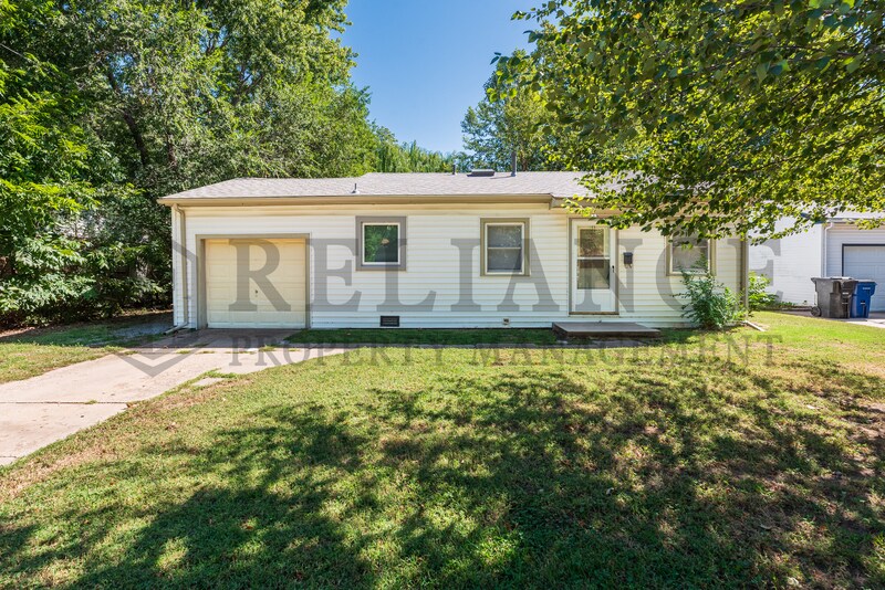 156 Wire Ave, Haysville, KS 67060 House Rental in Haysville, KS